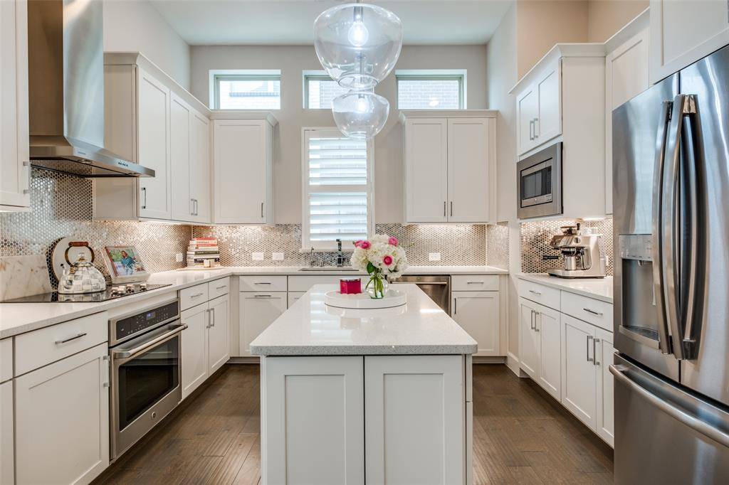 Dallas, TX 75235,5917 Evening Star Place