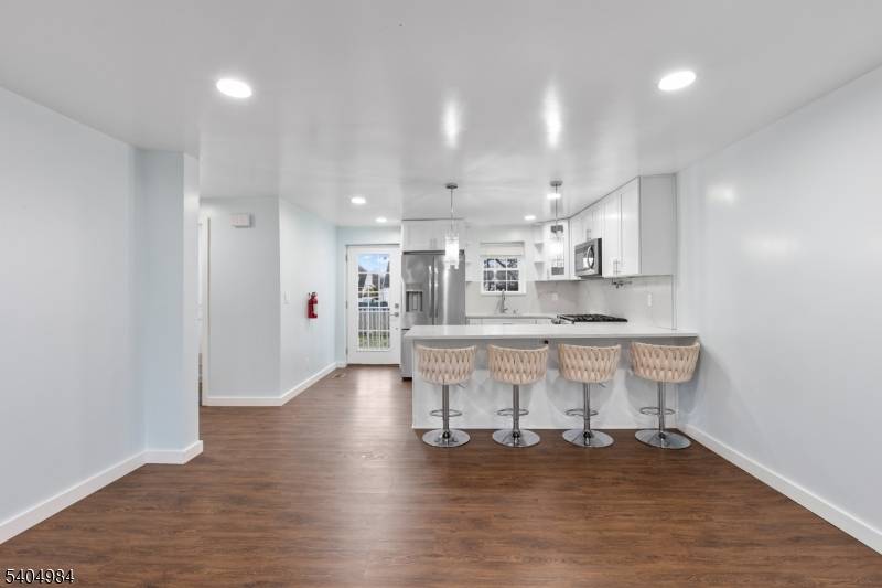 North Brunswick Twp., NJ 08902,33 Mcauliffe Dr