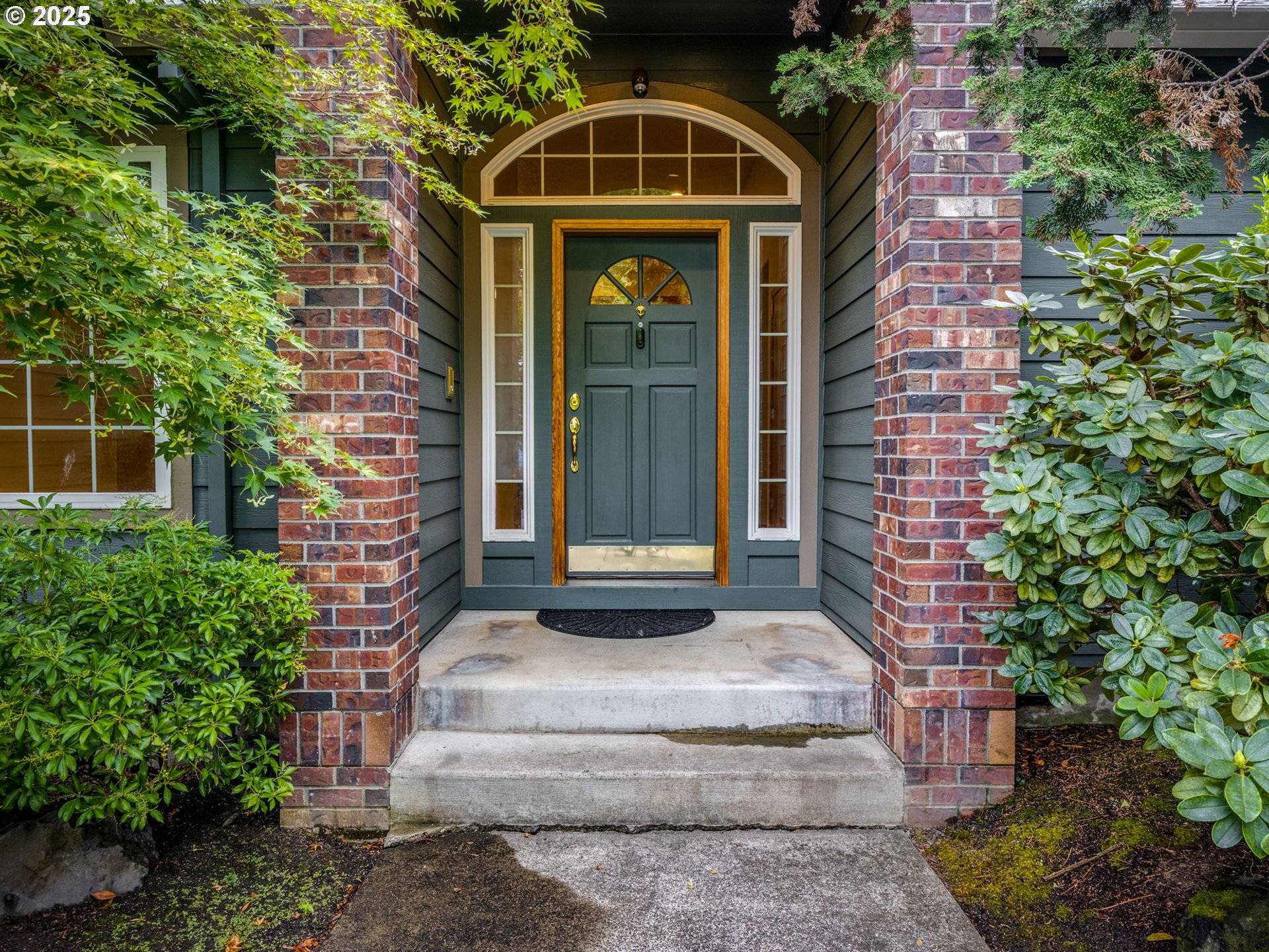 Hillsboro, OR 97124,2868 NE CHARLOIS DR