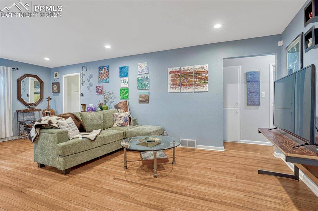 Colorado Springs, CO 80909,208 N Foote AVE