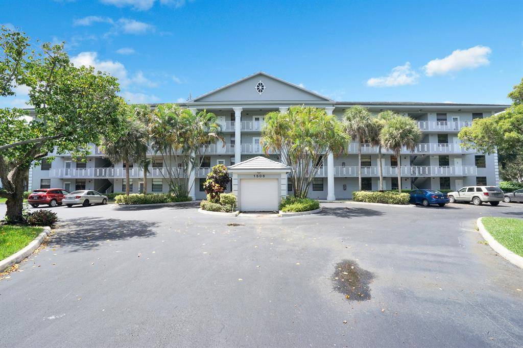 Davie, FL 33324,1522 WHITEHALL DRIVE #304