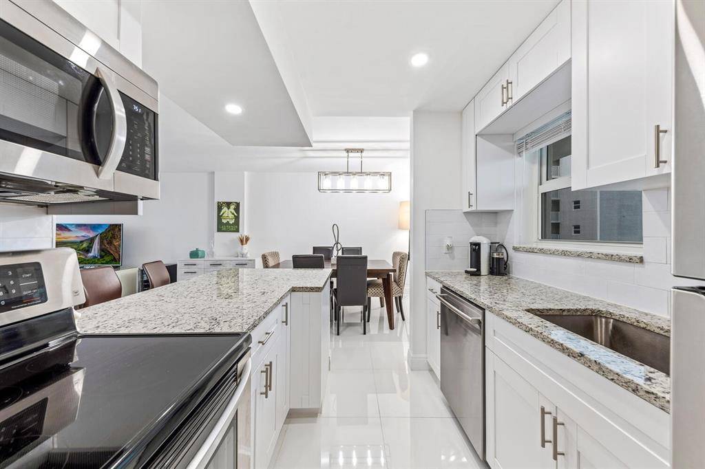 Pompano Beach, FL 33062,801 S Federal Hwy #906