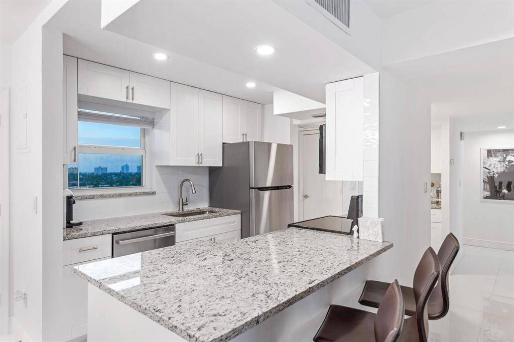 Pompano Beach, FL 33062,801 S Federal Hwy #906