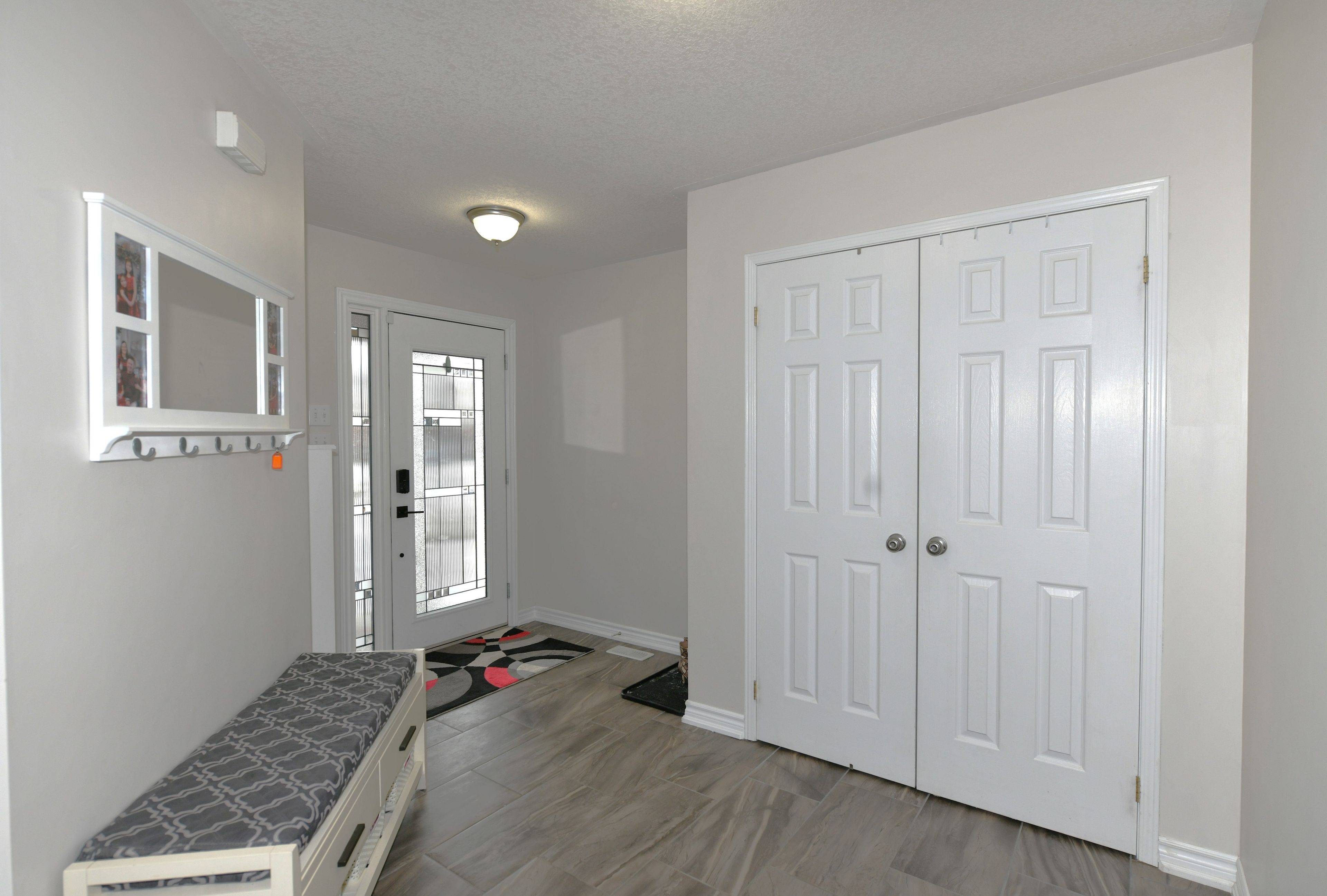 Cambridge, ON N1P 1G2,19 Flockhart RD