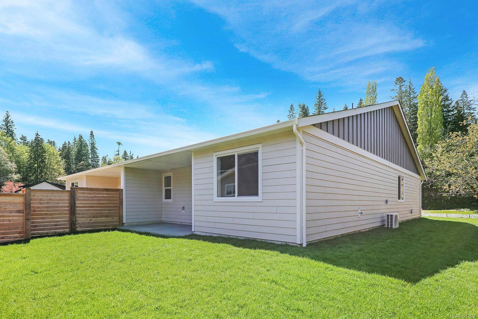 Campbell River, BC V9W 3T4,1505 Croation Rd #25