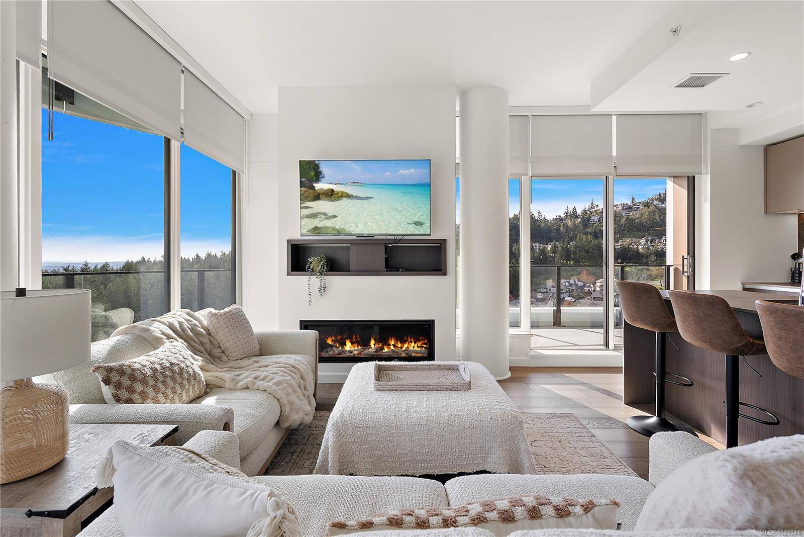 Langford, BC V9B 6R6,2000 Hannington Rd #1402