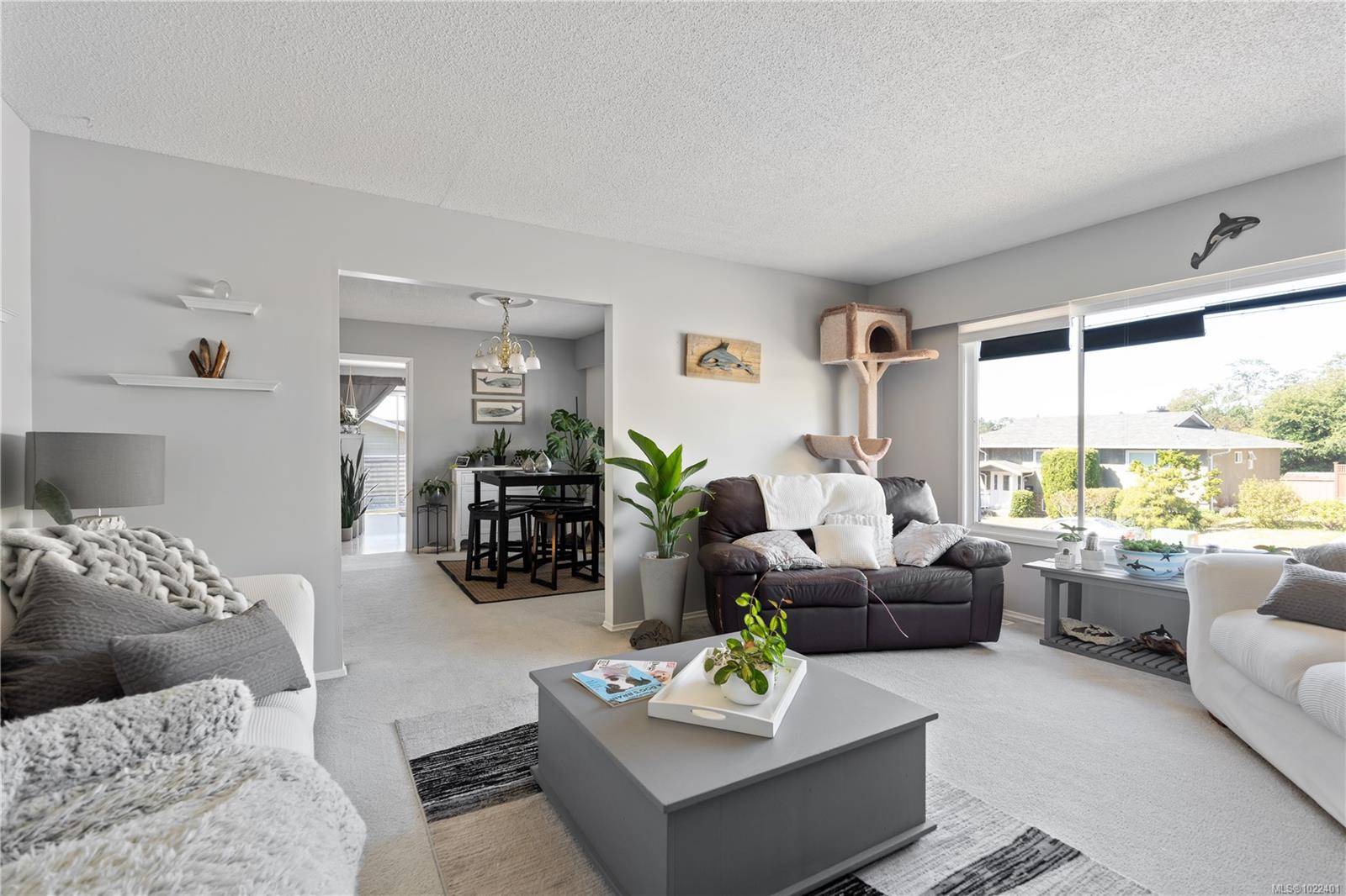 Saanich, BC V8P 5J7,3273 Megaw Pl