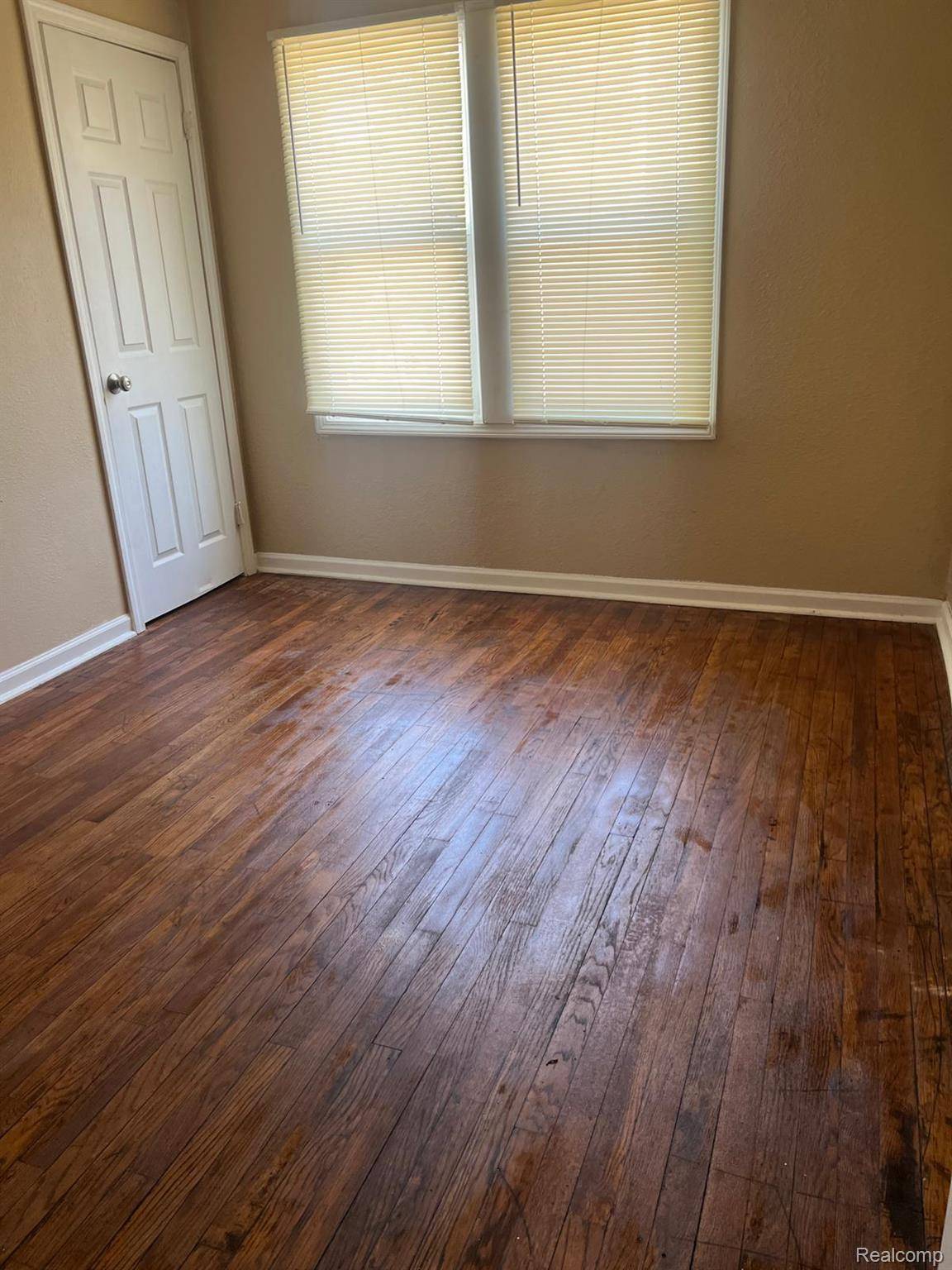 Detroit, MI 48219,18995 Wormer ST