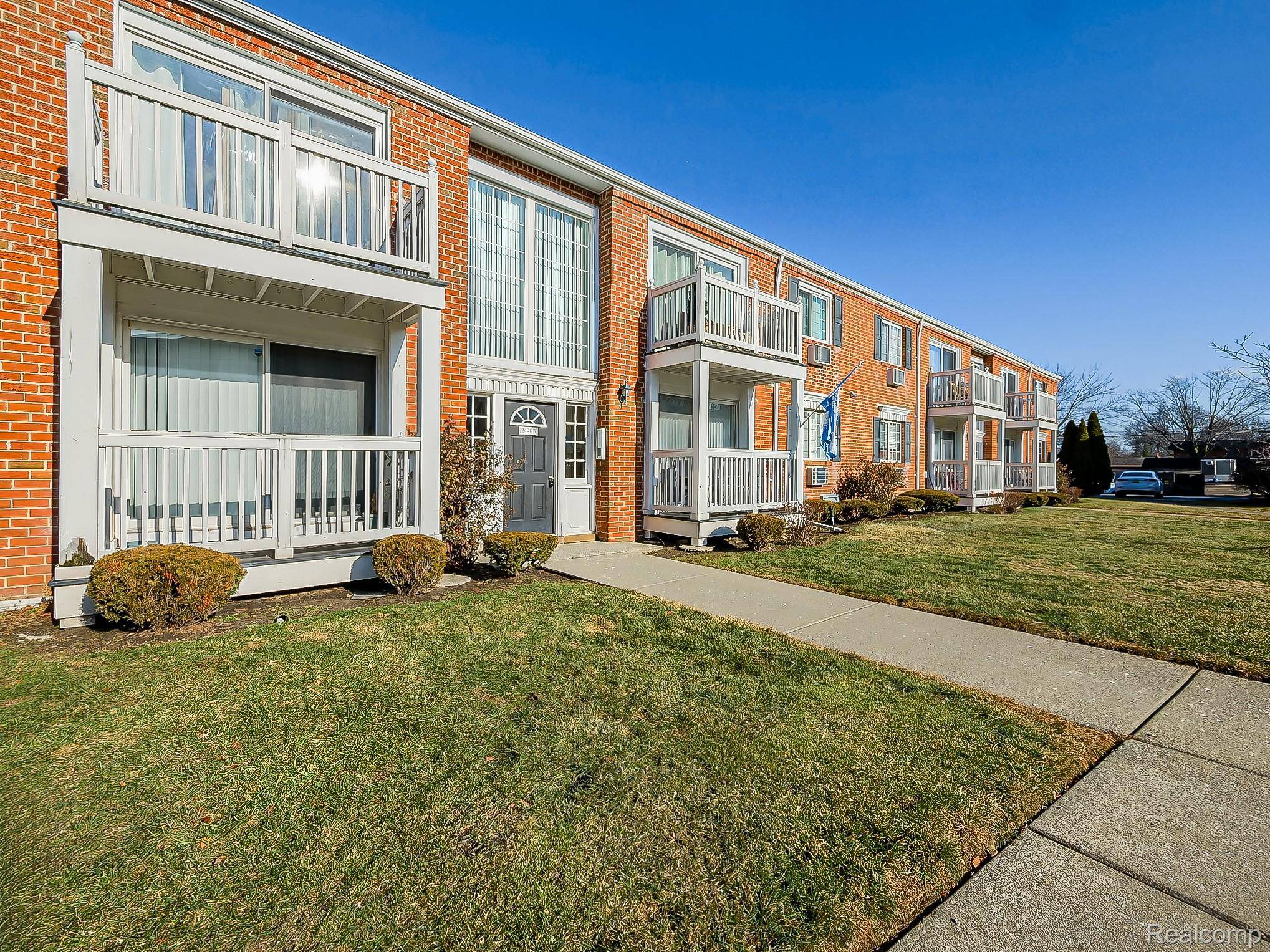 Royal Oak, MI 48073,2440 Parmenter BLVD