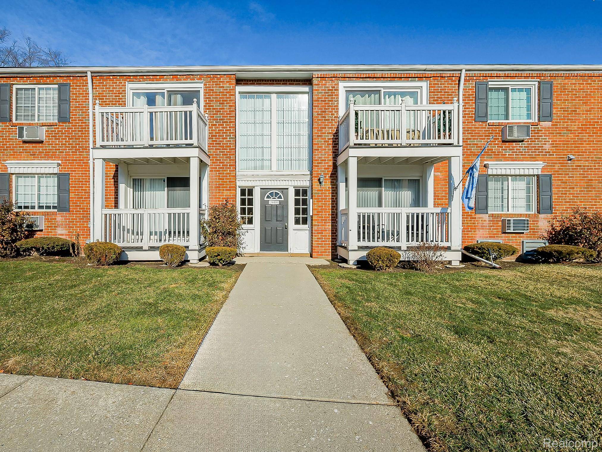 Royal Oak, MI 48073,2440 Parmenter BLVD