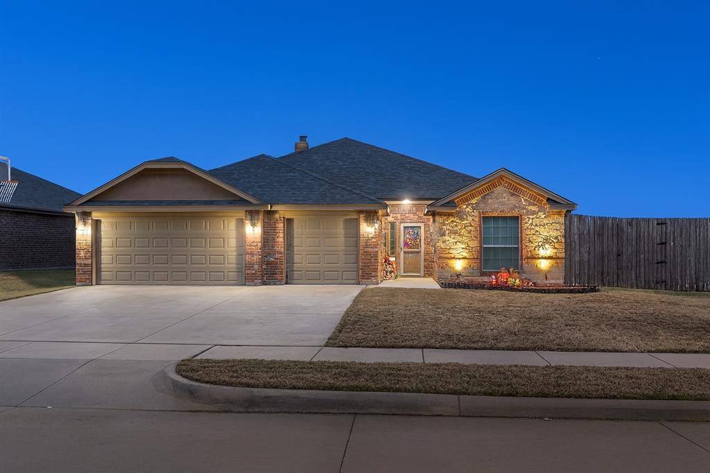 Joshua, TX 76058,629 E SHEILA Circle