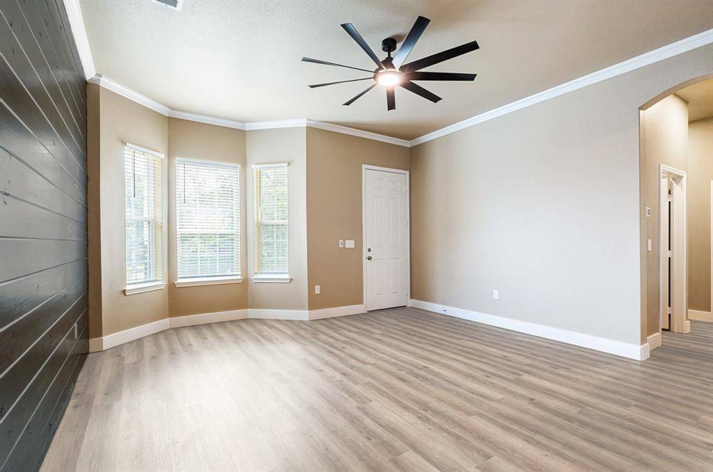 Bonham, TX 75418,413 Henderson Street