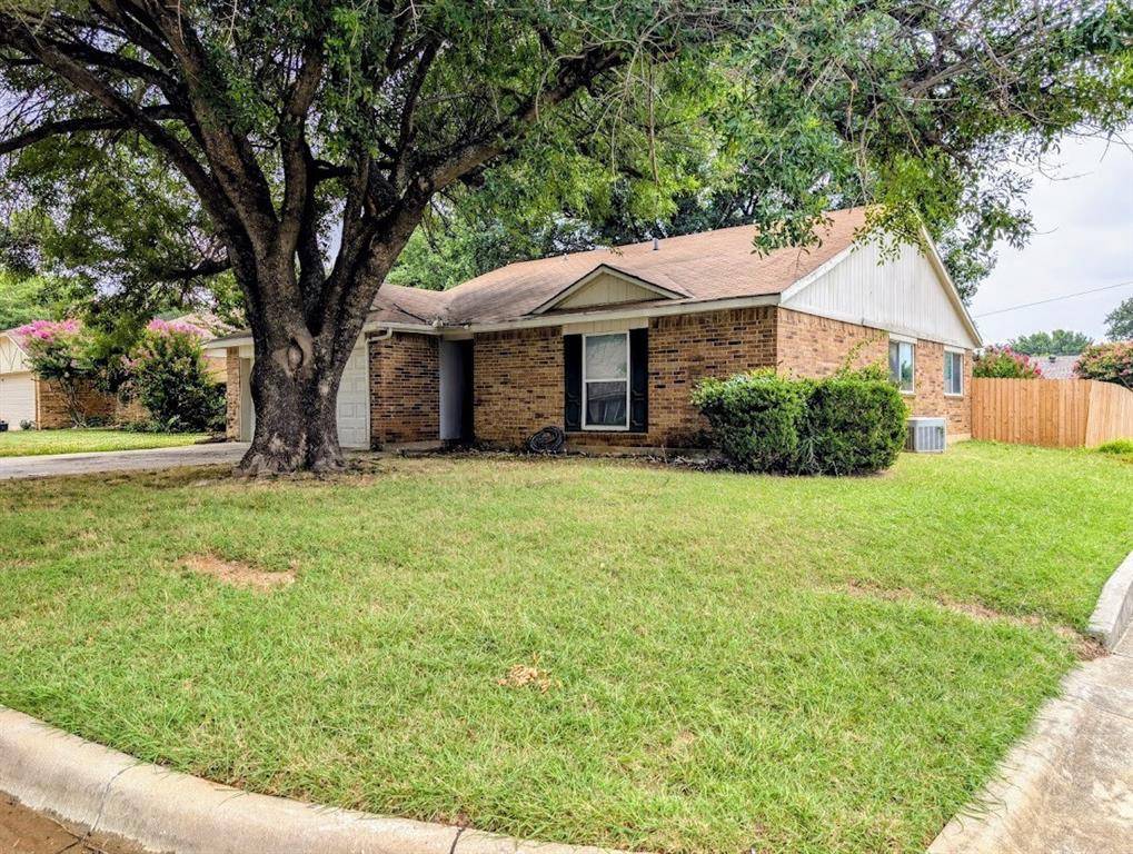 Arlington, TX 76006,1901 Bosque Lane