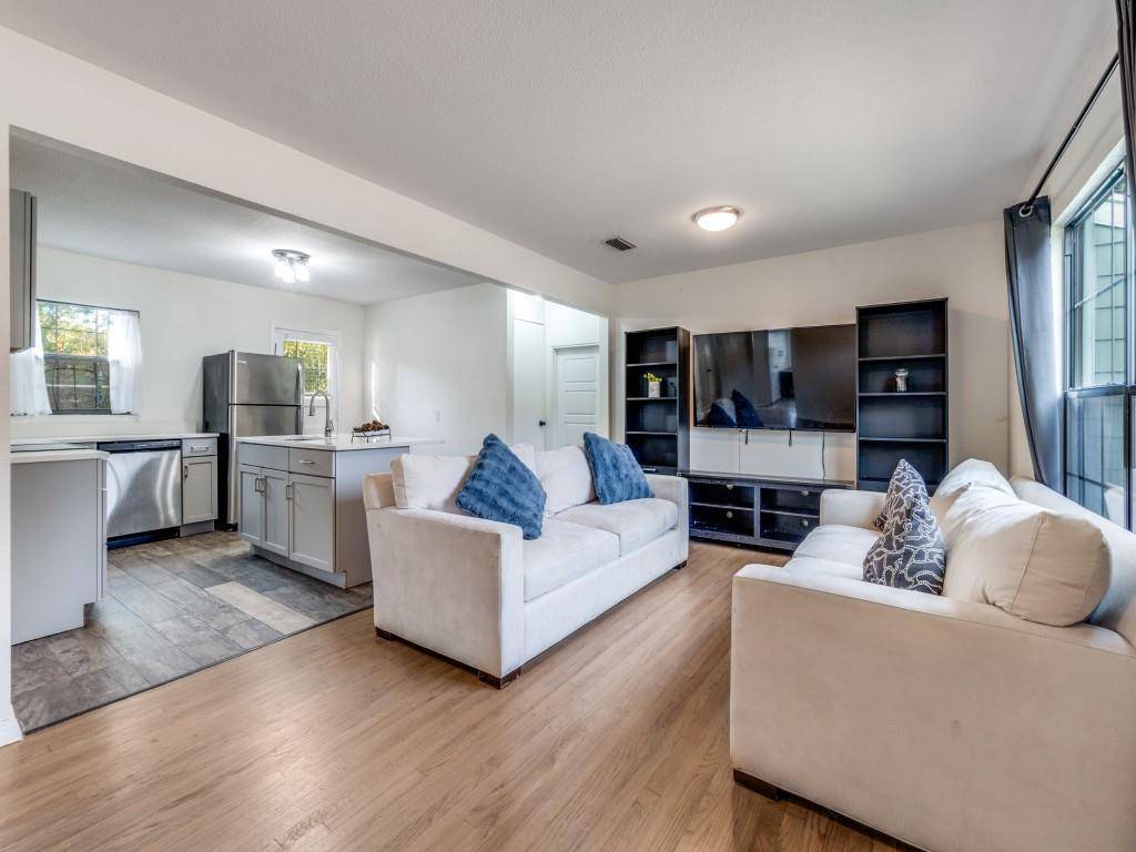 Dallas, TX 75218,11528 Sinclair Avenue