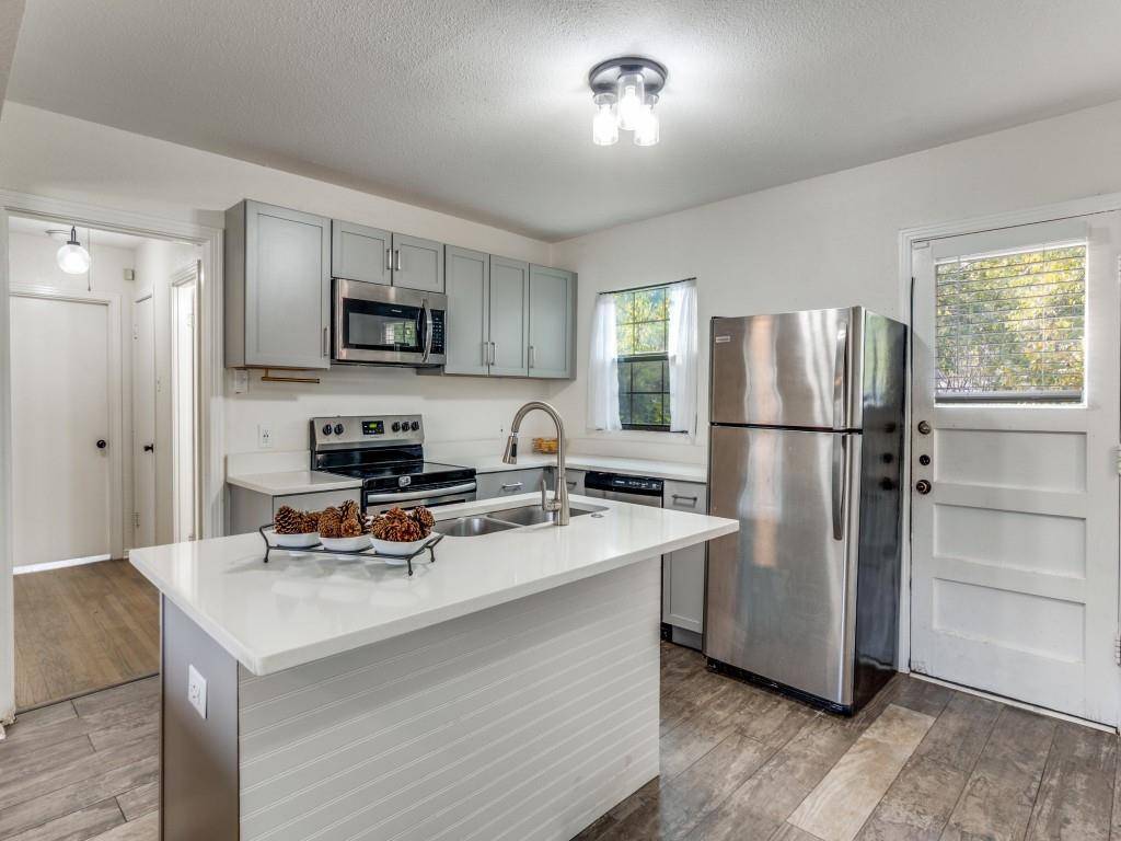 Dallas, TX 75218,11528 Sinclair Avenue