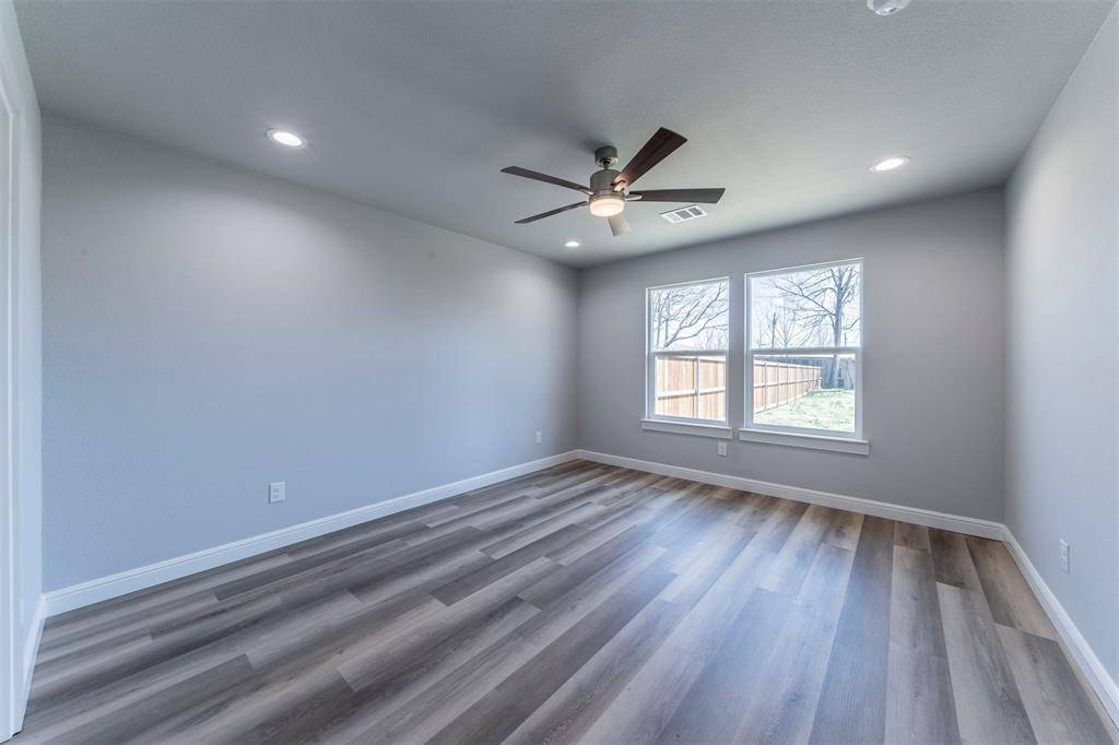 Waxahachie, TX 75165,220 Patrick Street