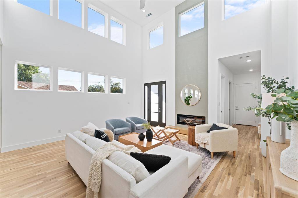 Dallas, TX 75224,2313 S Vernon Avenue