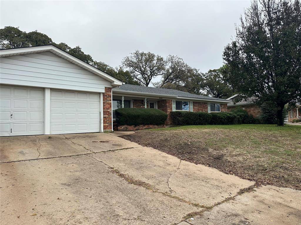 Hurst, TX 76054,532 Plainview Drive