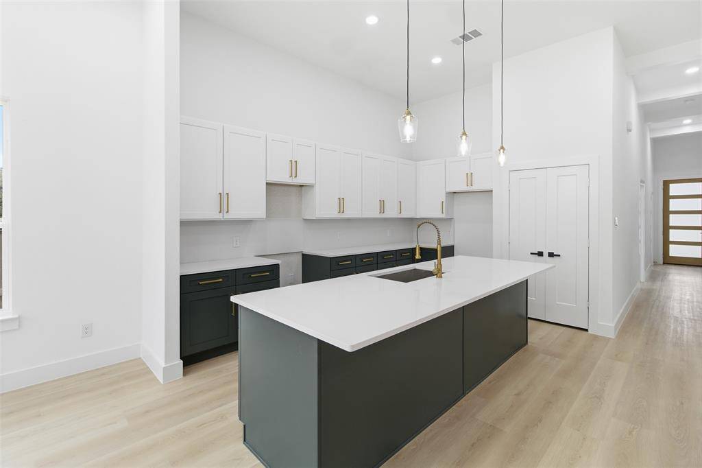 Dallas, TX 75217,1115 Riverwood Road