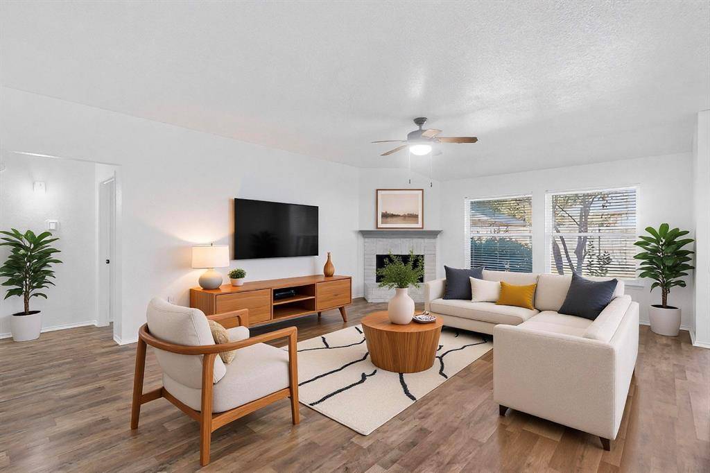 Burleson, TX 76028,317 Vera Drive