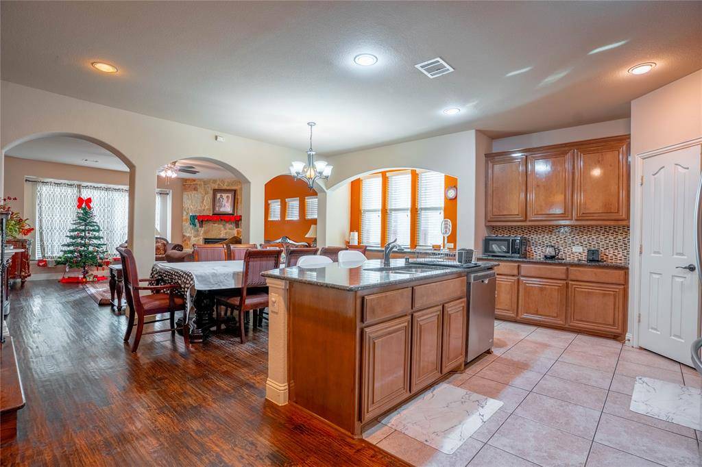 Little Elm, TX 75068,1624 Zebra Finch Drive