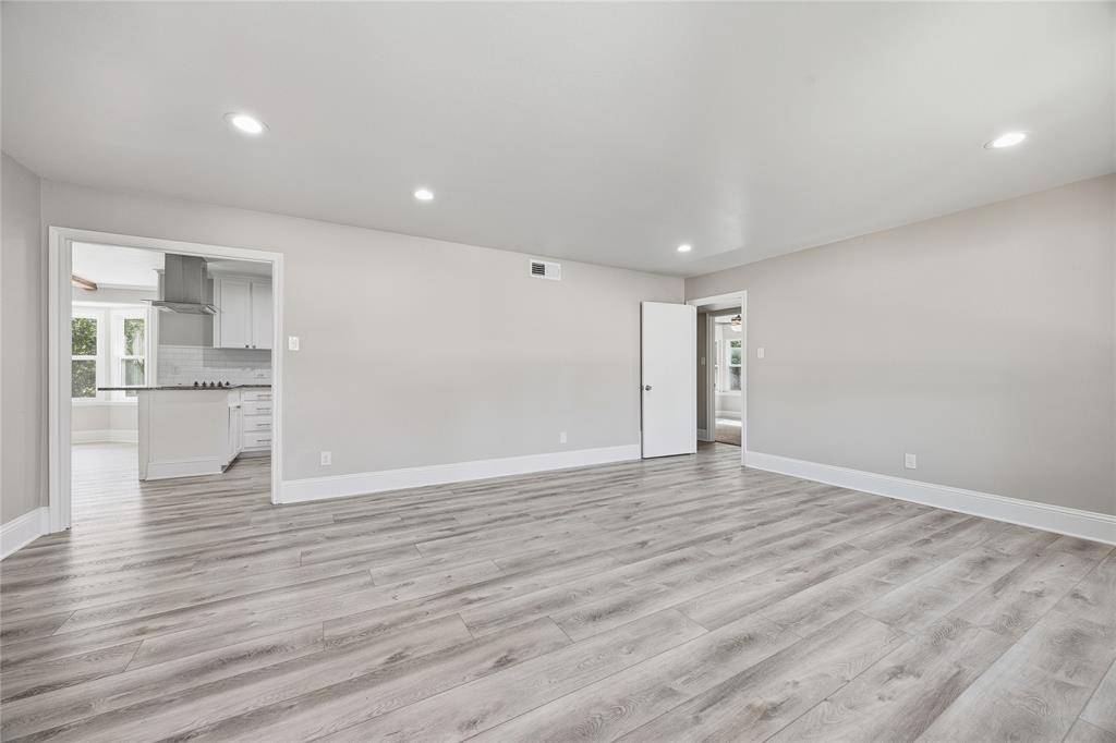 Fort Worth, TX 76133,5313 Keswick Avenue