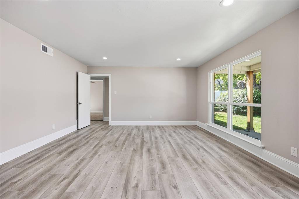 Fort Worth, TX 76133,5313 Keswick Avenue