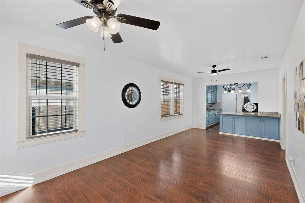 Fort Worth, TX 76105,3423 Avenue N