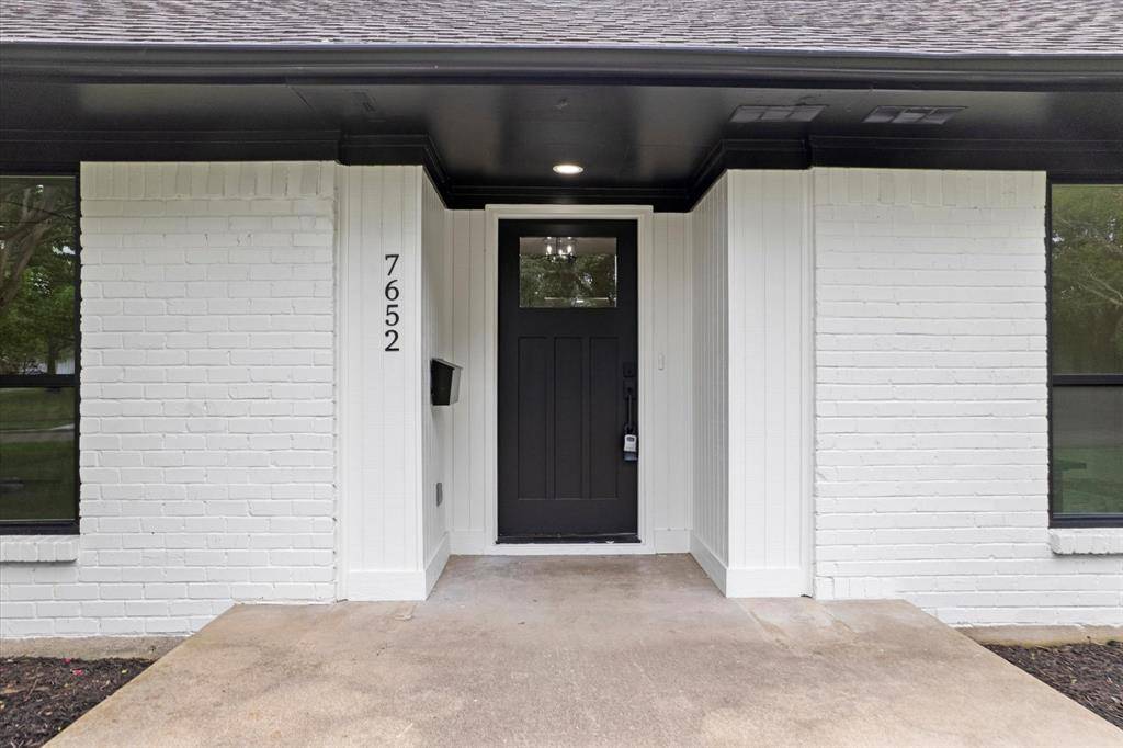 Dallas, TX 75248,7652 El Pensador Drive