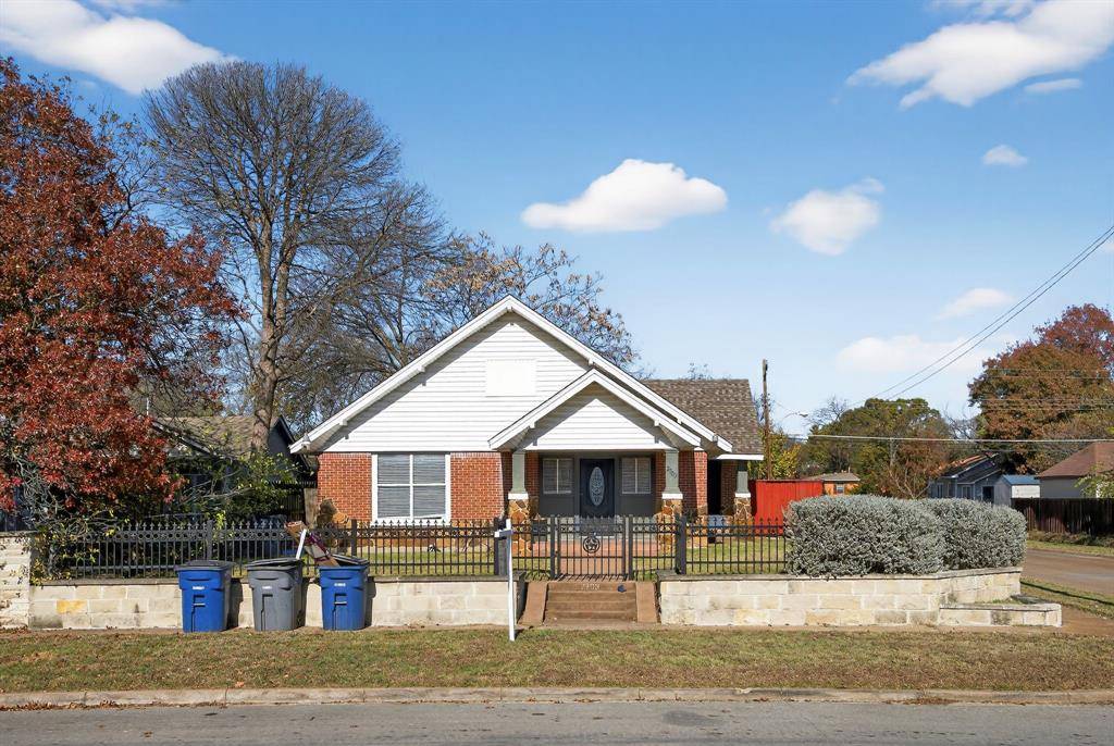 Dallas, TX 75211,2703 Gladstone Drive