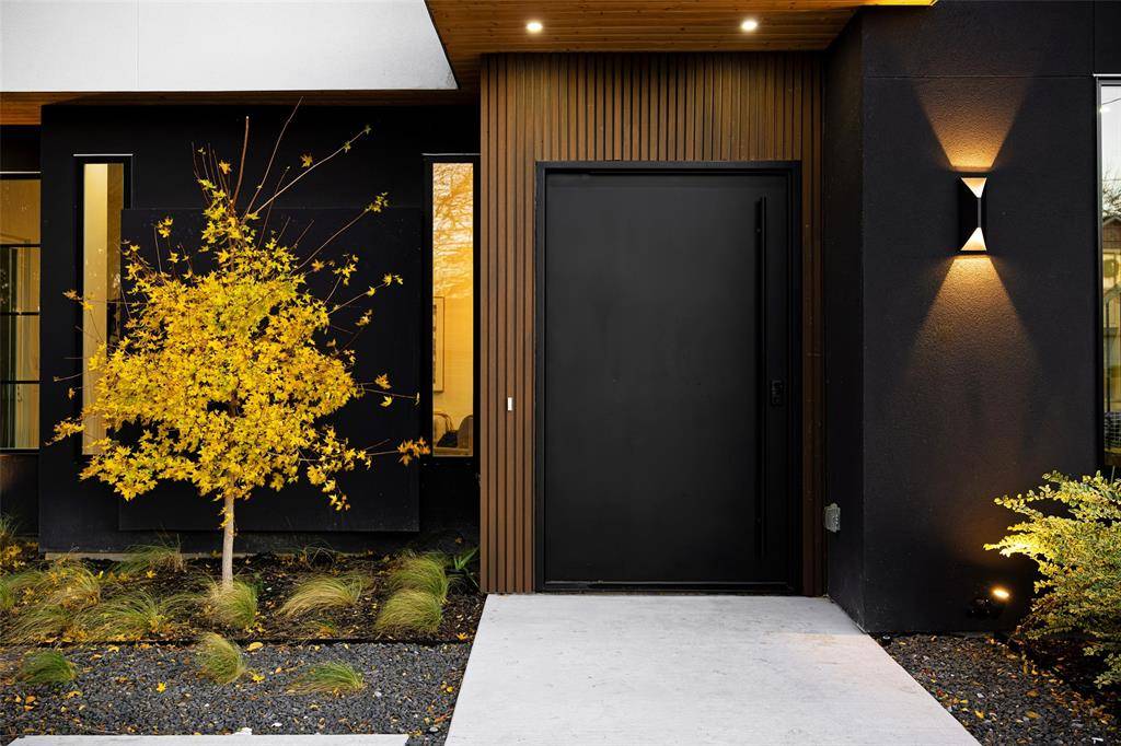 Dallas, TX 75218,10316 Bel Aire Drive