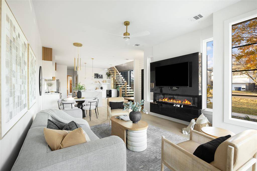 Dallas, TX 75218,10316 Bel Aire Drive