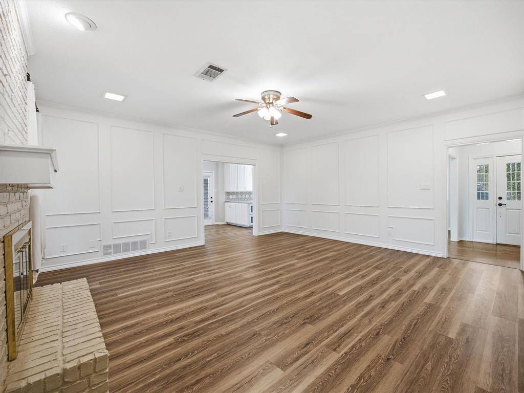 Arlington, TX 76017,2004 Misty Creek Drive