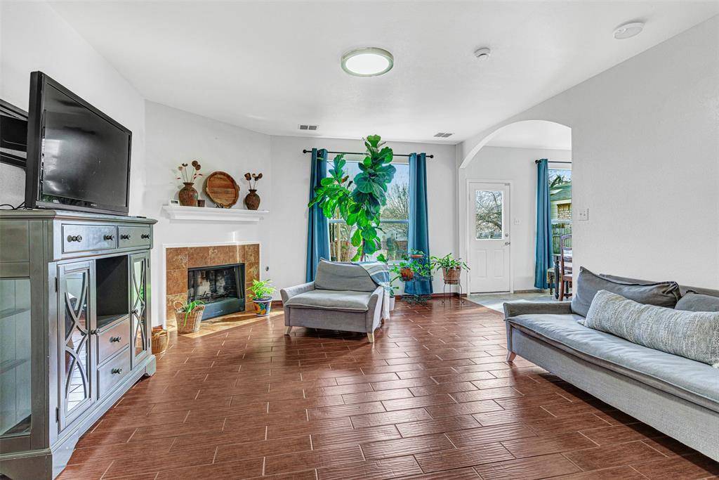 Fort Worth, TX 76244,11856 Porcupine Drive