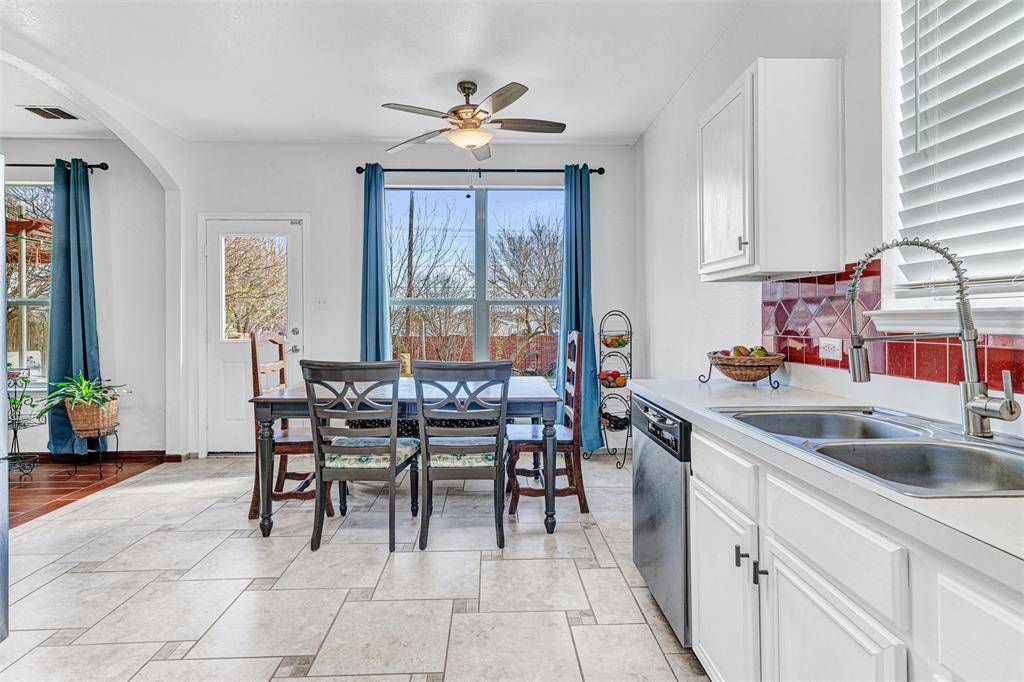 Fort Worth, TX 76244,11856 Porcupine Drive