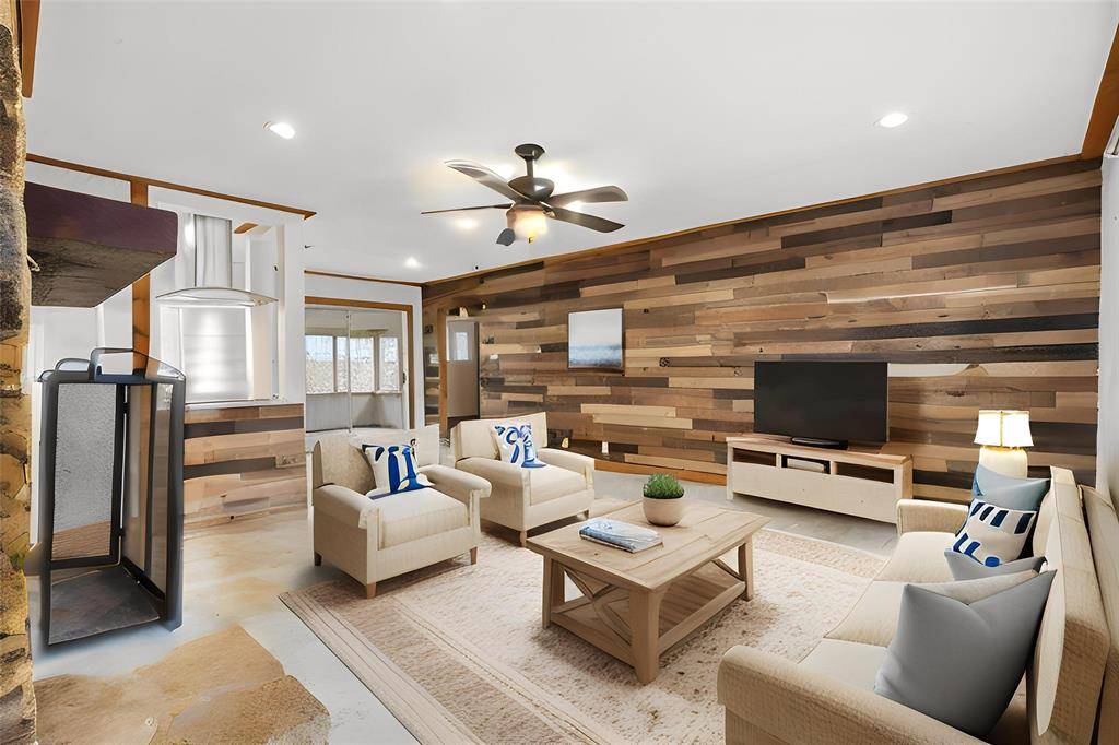 Granbury, TX 76049,1009 Mustang Trail