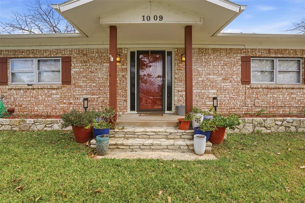 Granbury, TX 76049,1009 Mustang Trail