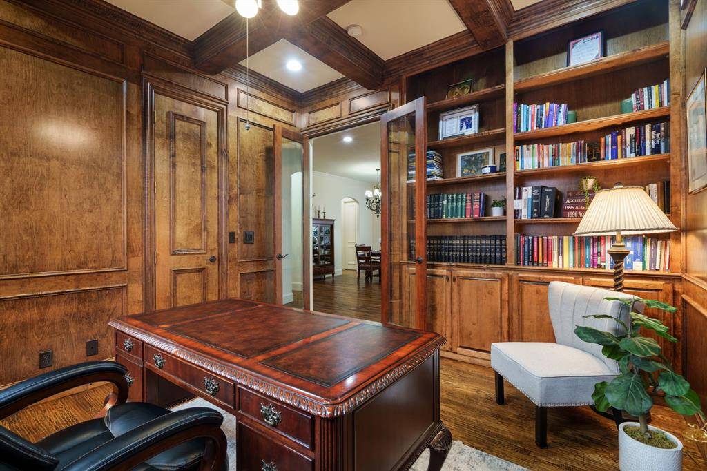 Dallas, TX 75252,6724 Frankford Road