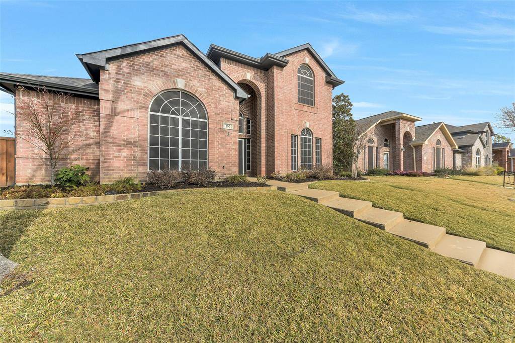 Lewisville, TX 75077,857 SUMMIT POINTE