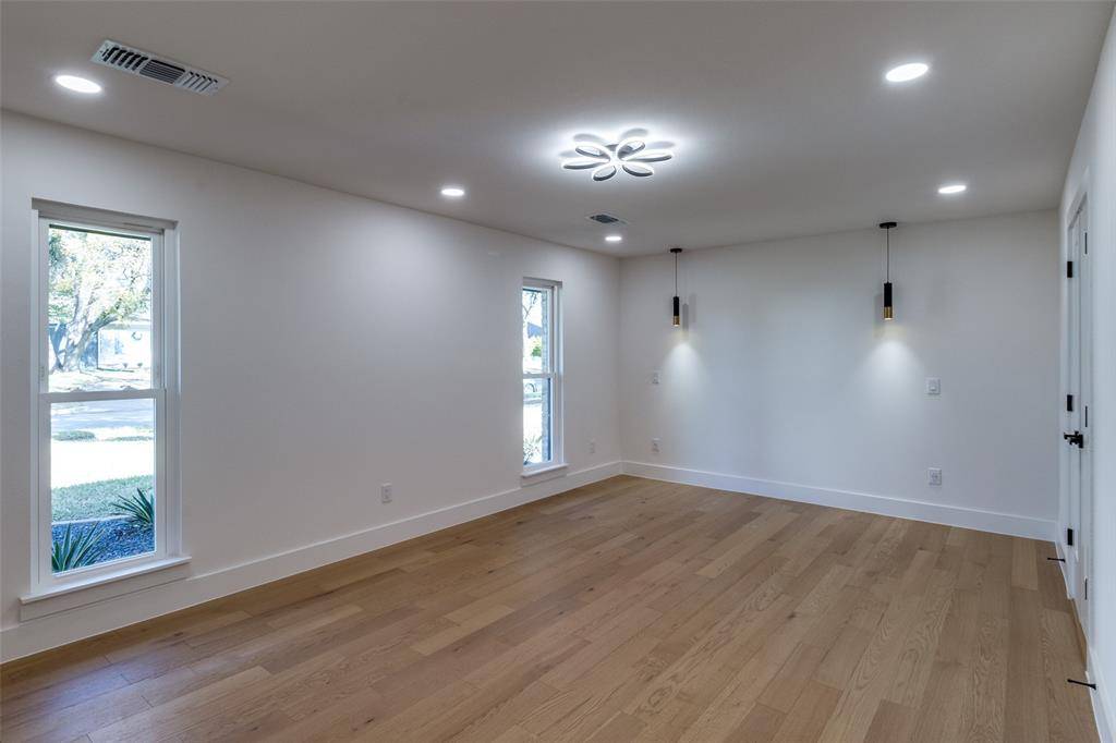 Dallas, TX 75244,4004 Cedar Bayou Drive