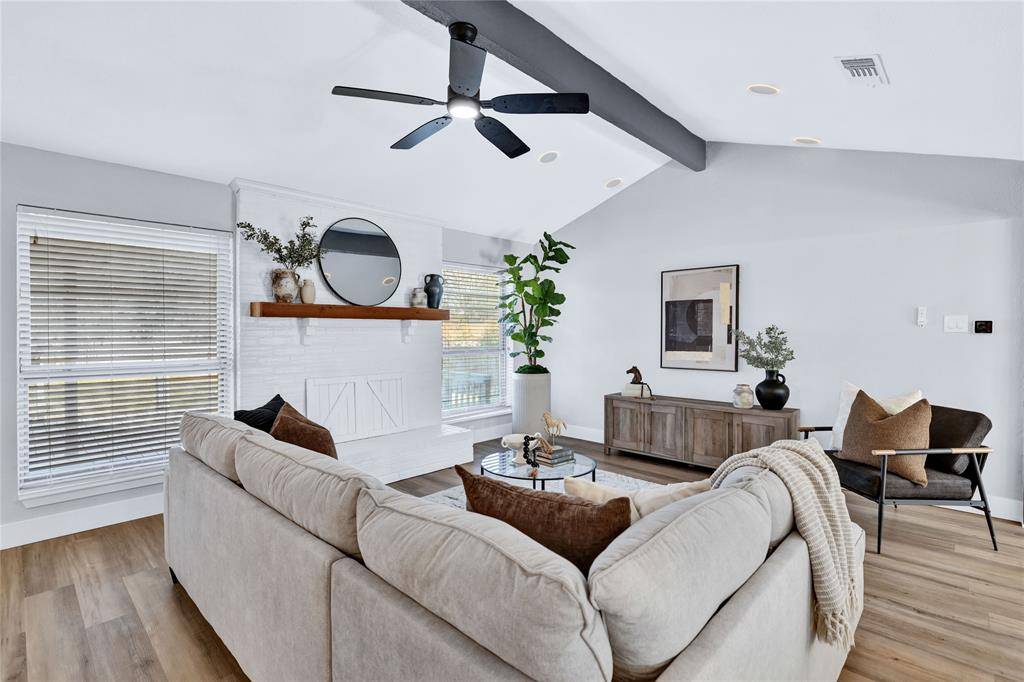 Grapevine, TX 76051,1524 Overlook Drive