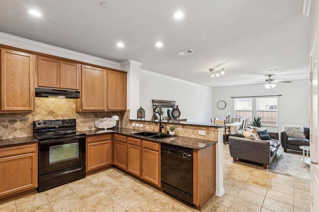 The Colony, TX 75056,5965 Lost Valley Drive