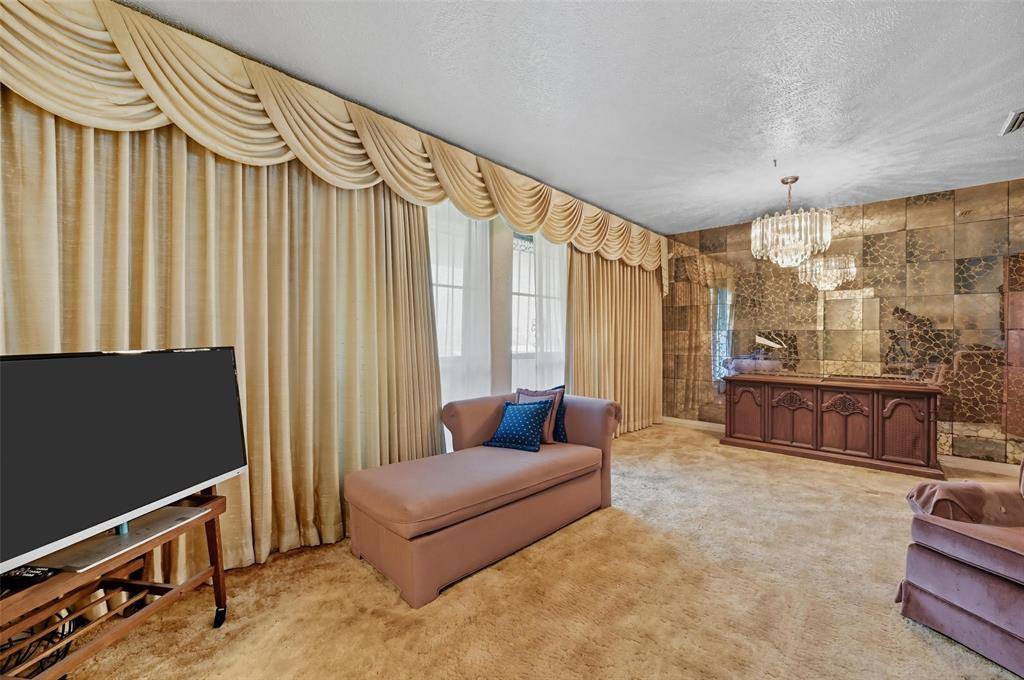 Dallas, TX 75232,1715 Shady Glen Lane