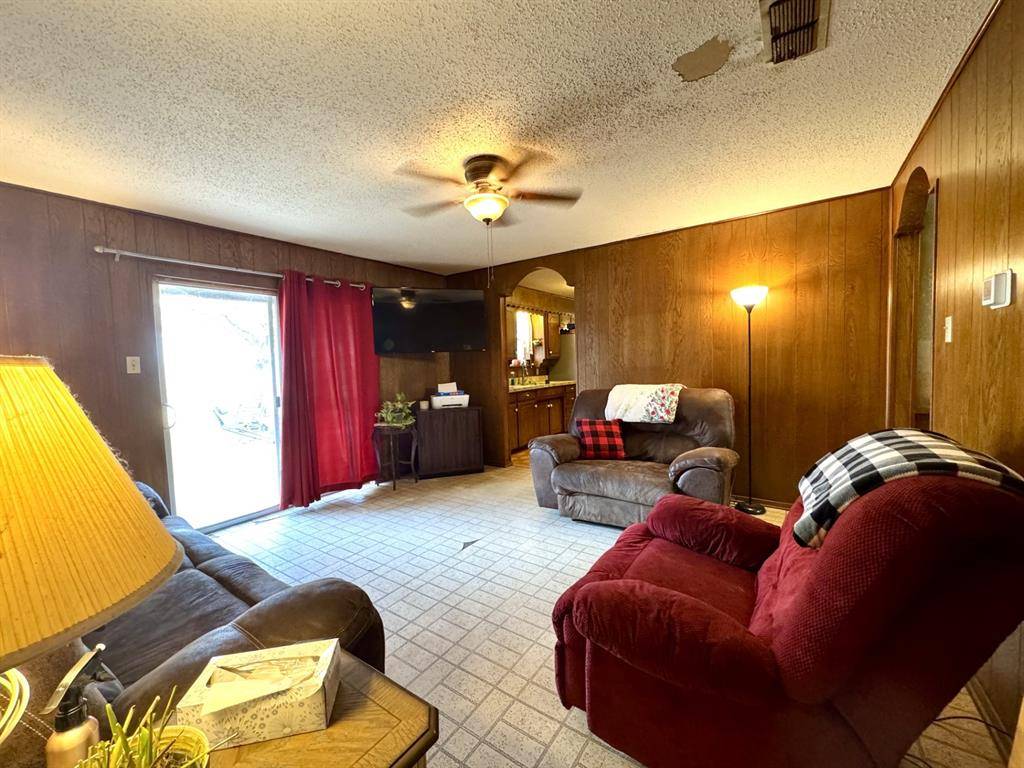 Crowley, TX 76036,317 N Trail Street