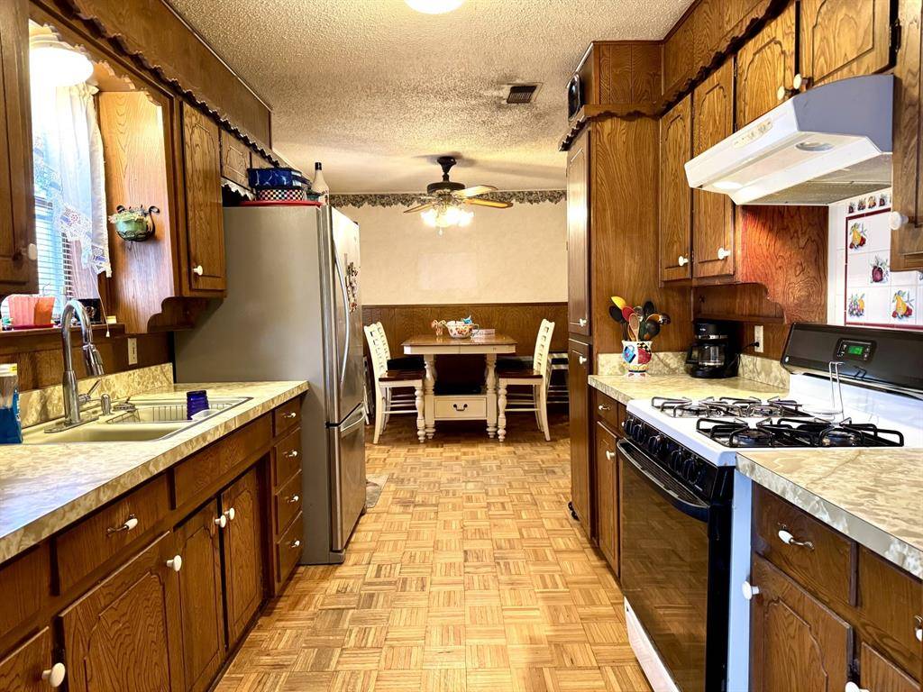 Crowley, TX 76036,317 N Trail Street