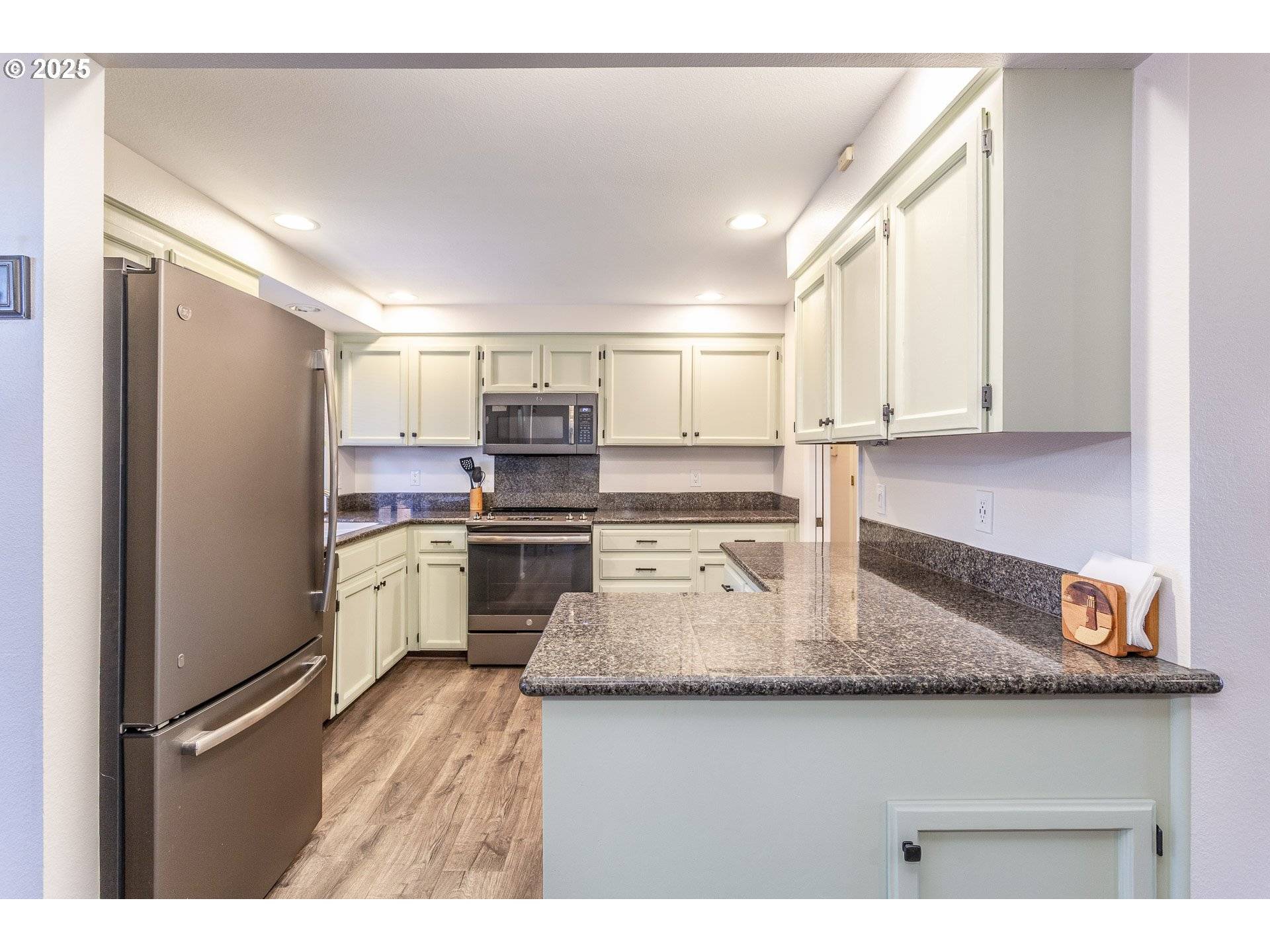 Tualatin, OR 97062,10054 SW ERIE CT