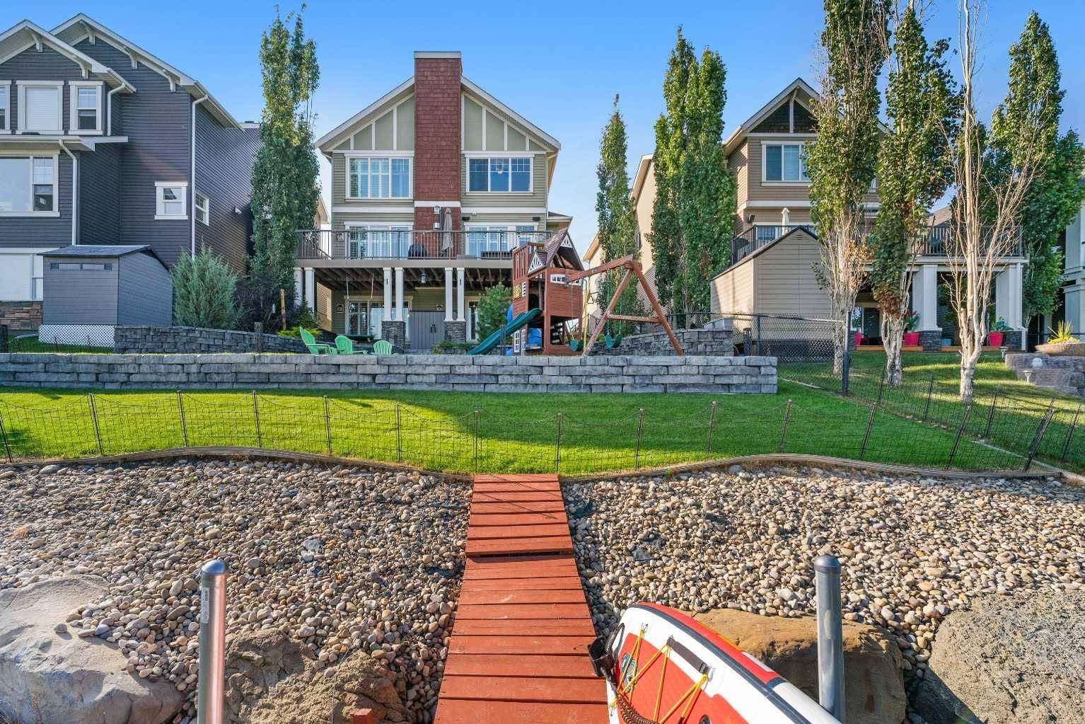 Airdrie, AB T4B 0V6,2233 Bayside CIR SW