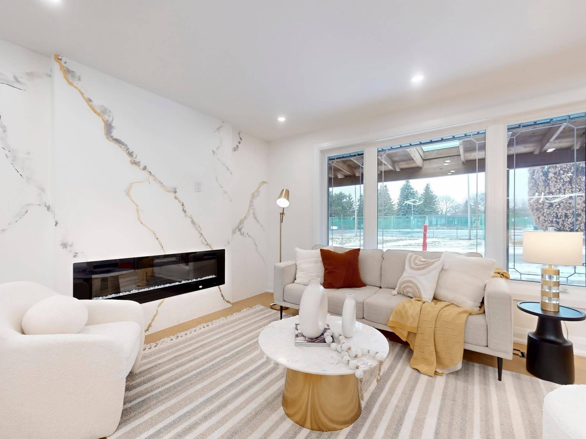 Toronto C15, ON M2H 1M1,38 Cresthaven DR