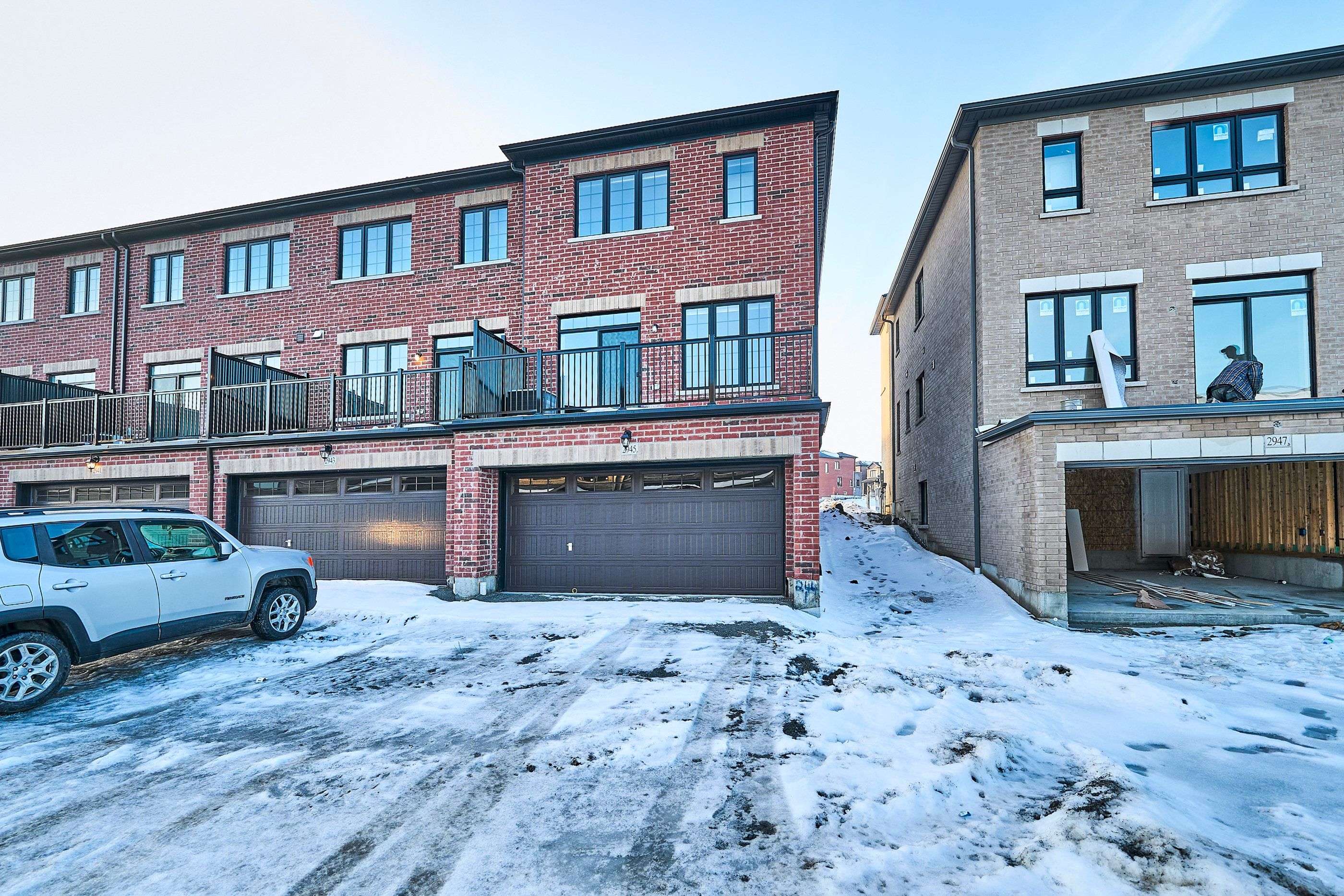 Pickering, ON L1V 2P8,2945 Starlight DR