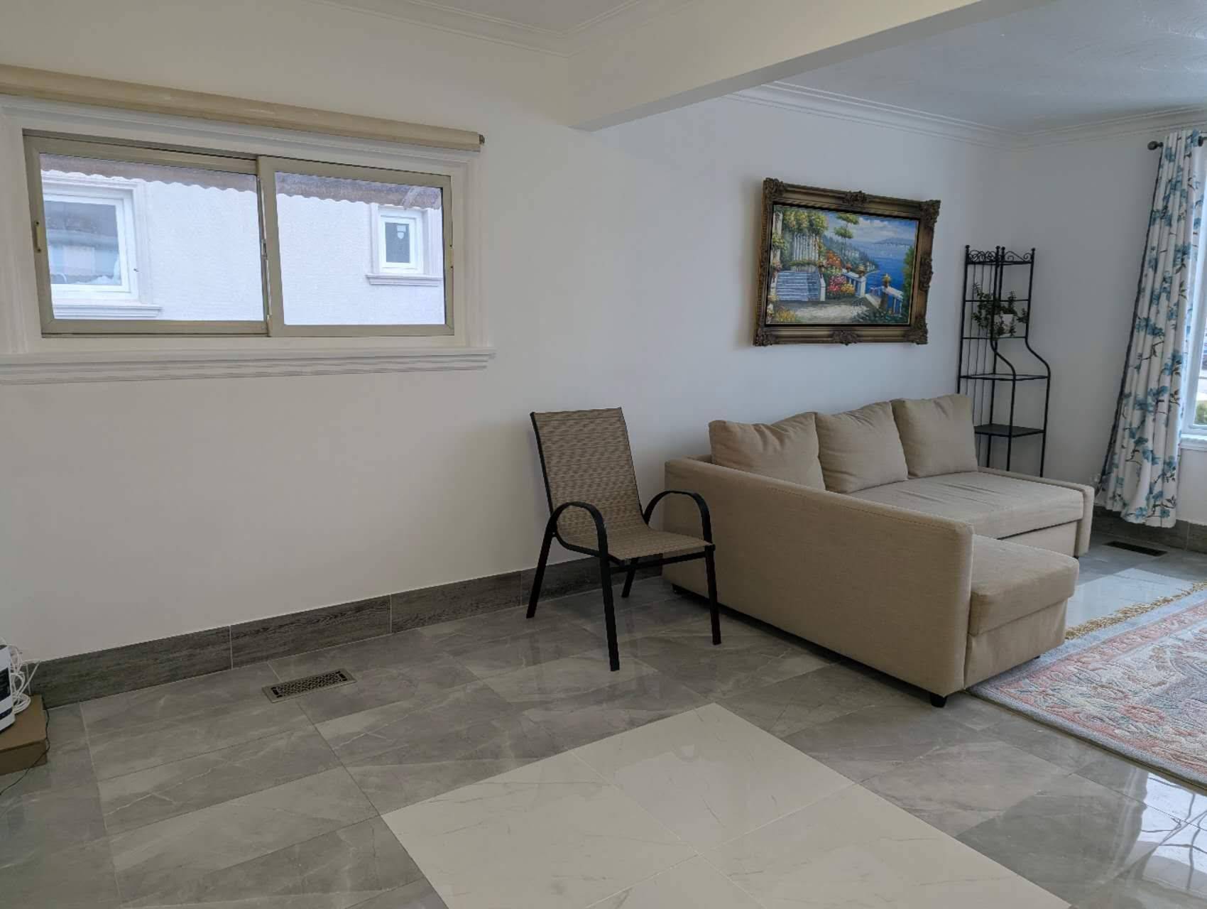 Toronto E04, ON M1P 1L1,45 Forbes RD